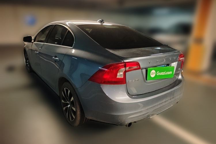 Used Volvo S60 2018 S60L T3 Smart Progress Edition Rear Left 45 Deg
