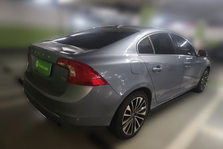 Used Volvo S60 2018 S60L T4 Smart & Ambitious Edition Rear Right 45 Deg