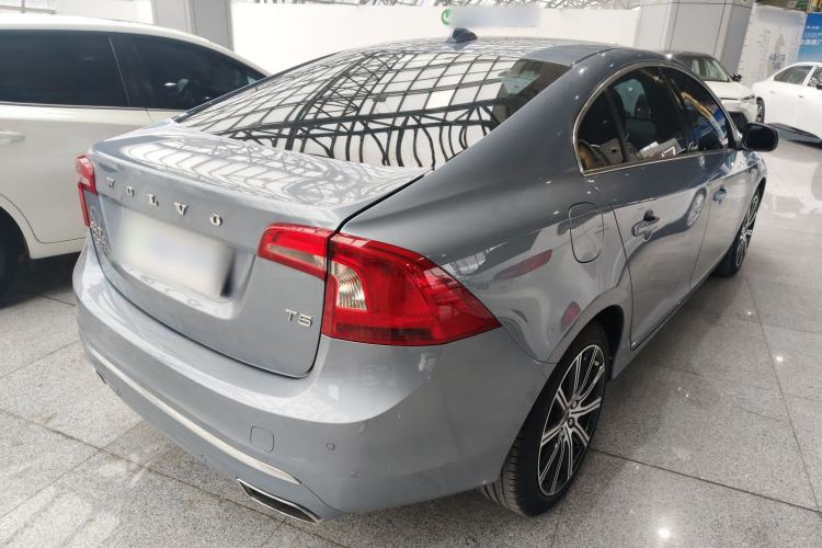 Used Volvo S60 2018 S60L T5 Intelligent Drive Progressive Edition Rear Right 45 Deg