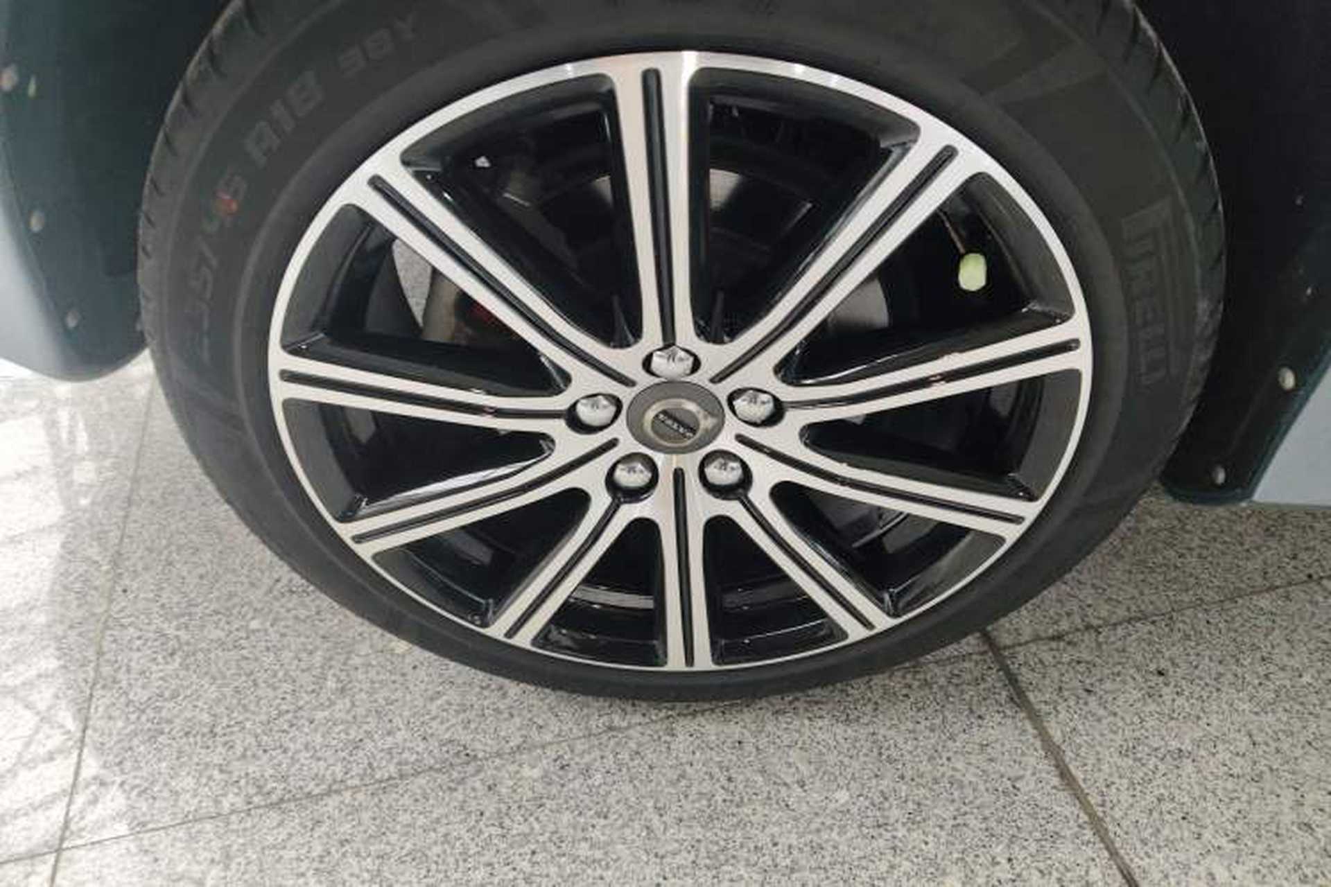 Used Volvo S60 2018 S60L T5 Intelligent Drive Progressive Edition Right Rear Wheel Hub