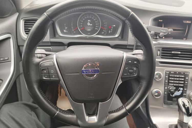 Used Volvo S60 2018 S60L T3 Smart Upgrade Edition Steering Wheel
