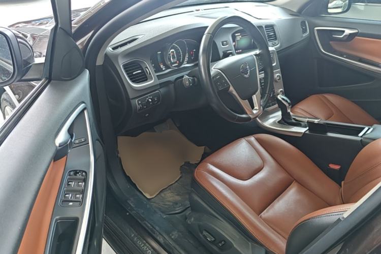 Used Volvo S60 2018 S60L T4 Zhiyuan Edition Driver Seat
