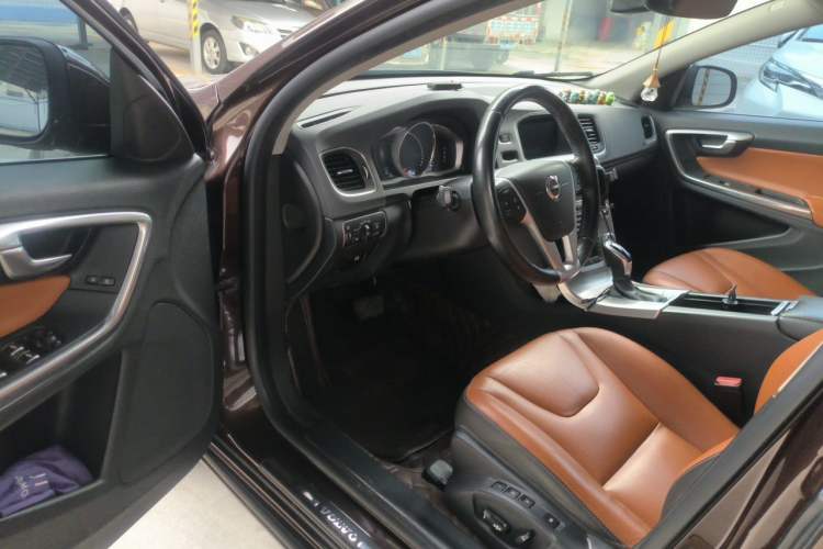 Used Volvo S60 2018 S60L T4 Smart & Ambitious Edition Driver Seat
