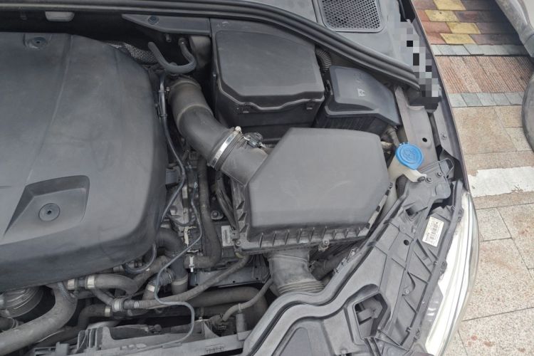 Used Volvo S60 2018 S60L T3 Smart Progress Edition Engine Bay Left