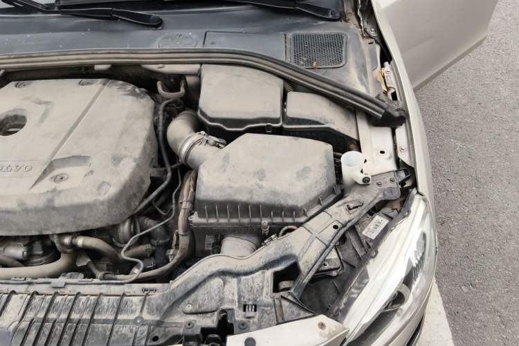 Used Volvo S60 2018 S60L T3 Smart Progress Edition Engine Bay Left