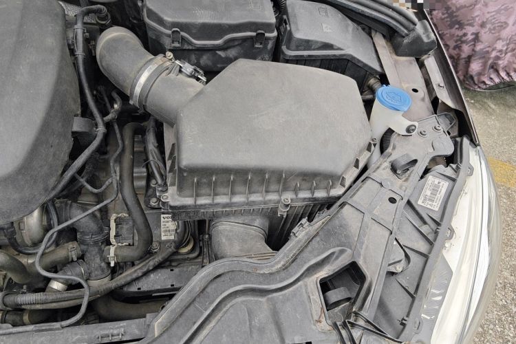 Used Volvo S60 2018 S60L T3 Smart Progress Edition Engine Bay Left