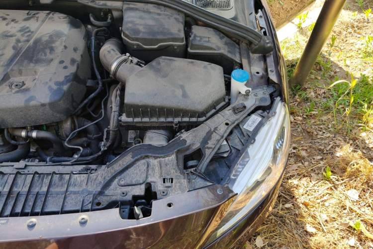 Used Volvo S60 2018 S60L T3 Smart Progress Edition Engine Bay Left