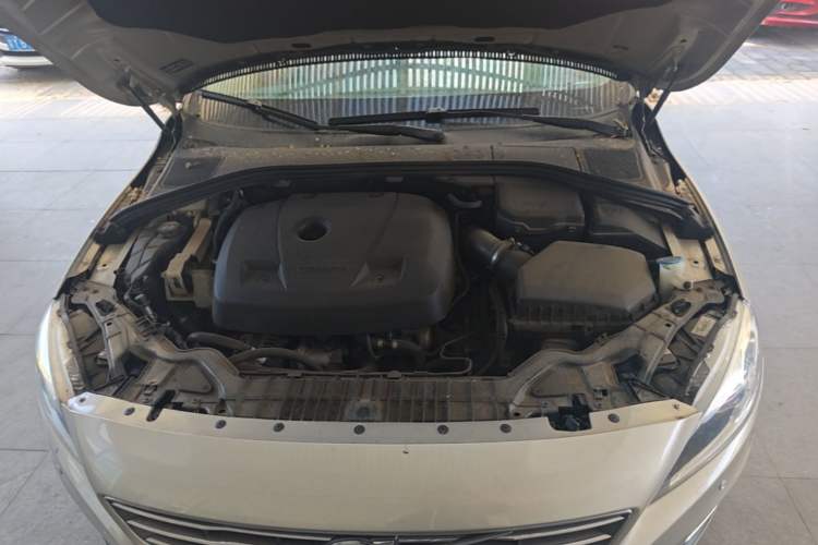 Used Volvo S60 2018 S60L T3 Smart Upgrade Edition Engine Bay
