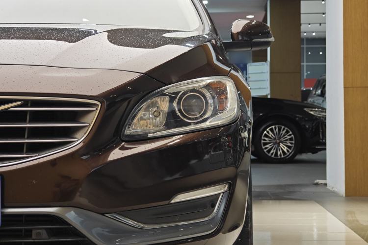 Used Volvo S60 2018 S60L T4 Zhiyuan Edition Exterior 12