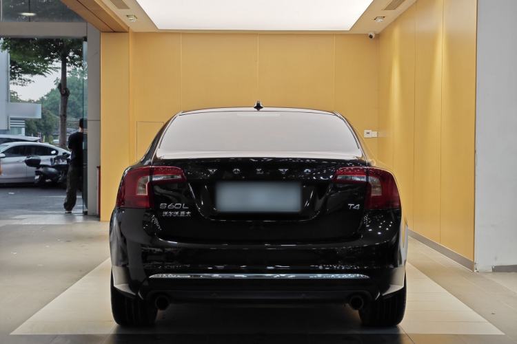 Used Volvo S60 2018 S60L T4 Zhiyuan Edition Exterior 2