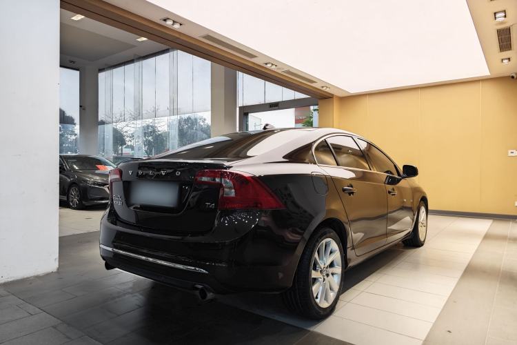 Used Volvo S60 2018 S60L T4 Zhiyuan Edition Exterior 3