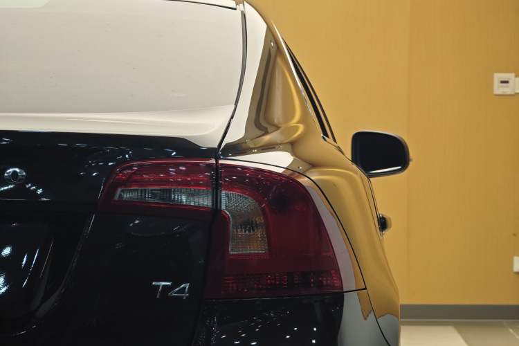 Used Volvo S60 2018 S60L T4 Zhiyuan Edition Exterior 4