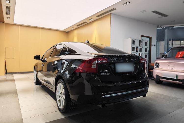Used Volvo S60 2018 S60L T4 Zhiyuan Edition Exterior 5