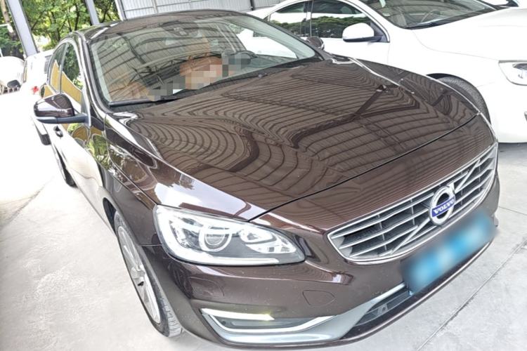 Used Volvo S60 2018 S60L T4 Zhiyuan Edition Front Right 45 Deg