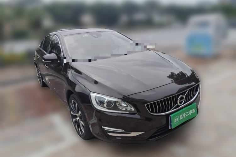 Used Volvo S60 2018 S60L T3 Smart Progress Edition Front Right 45 Deg