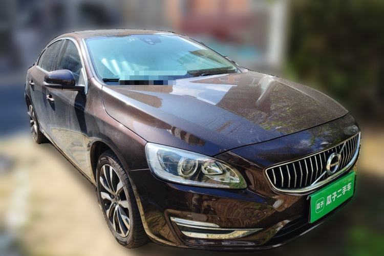 Used Volvo S60 2018 S60L T3 Smart Progress Edition Front Right 45 Deg