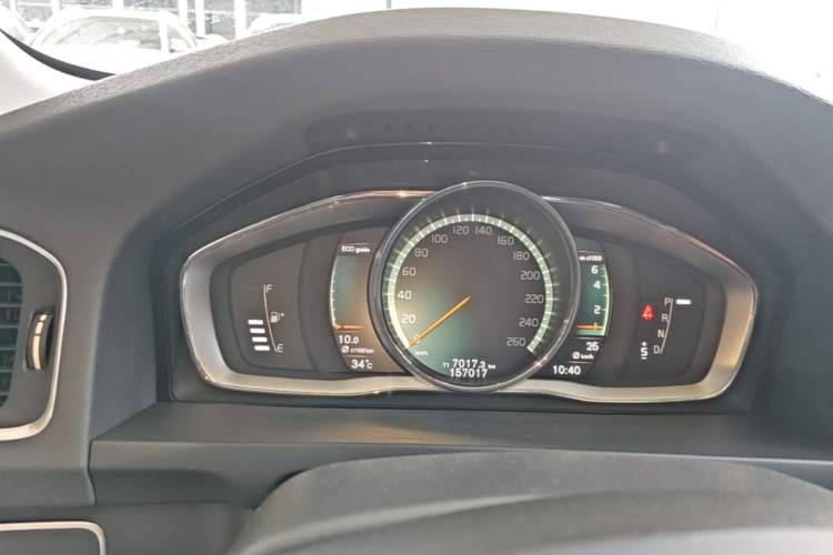 Used Volvo S60 2018 S60L T4 Zhiyuan Edition Instrument Cluster