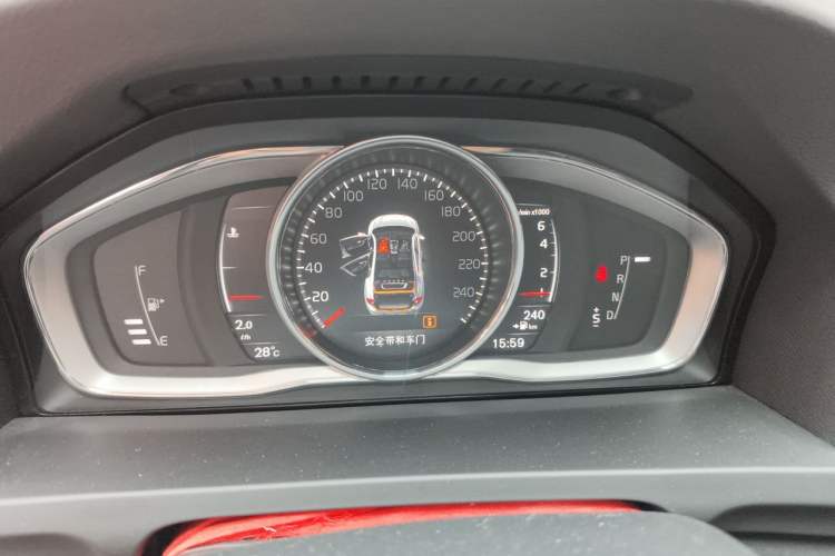 Used Volvo S60 2018 S60L T4 Smart & Ambitious Edition Instrument Cluster