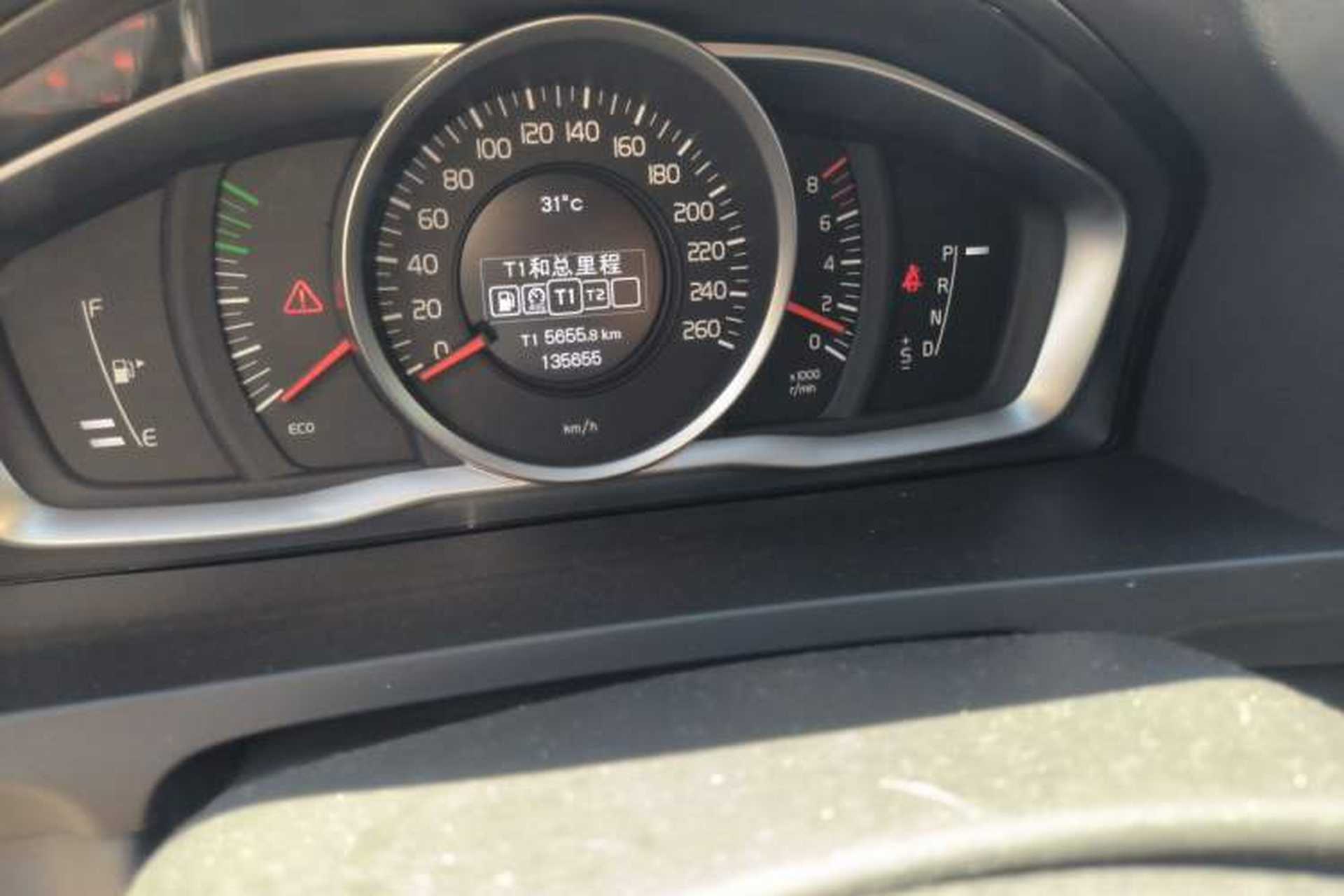 Used Volvo S60 2018 S60L T3 Smart Progress Edition Odometer Close Up