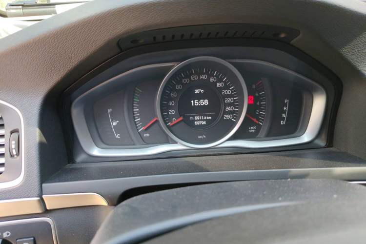 Used Volvo S60 2018 S60L T3 Smart Progress Edition Odometer Close Up