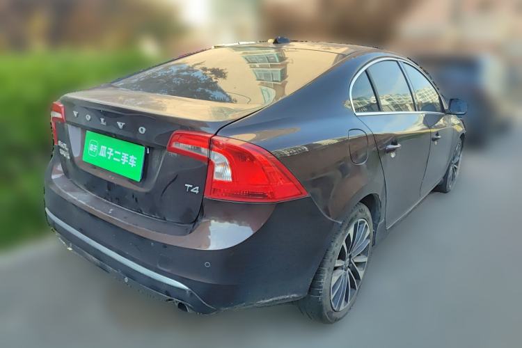 Used Volvo S60 2018 S60L T4 Smart & Ambitious Edition Rear Right 45 Deg
