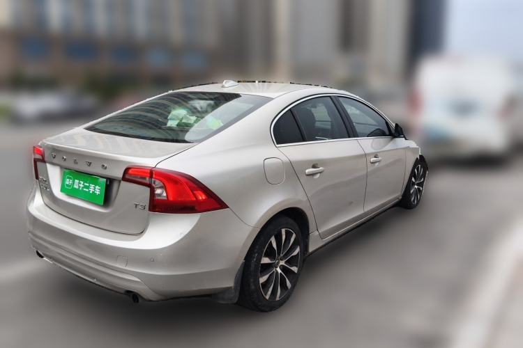 Used Volvo S60 2018 S60L T3 Smart Progress Edition Rear Right 45 Deg