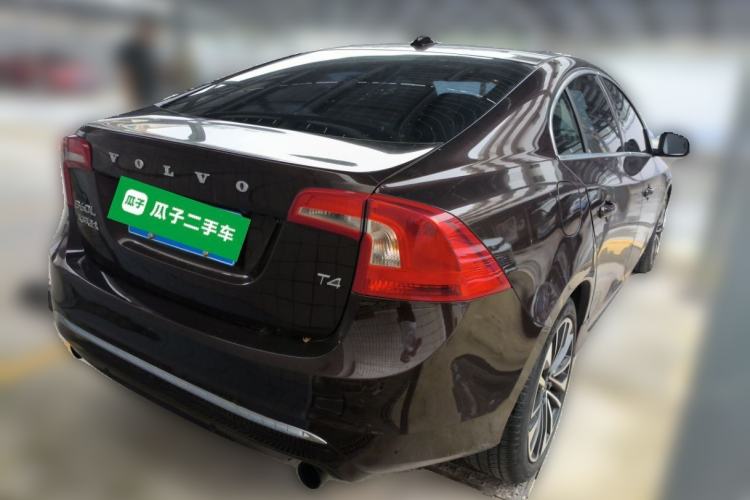 Used Volvo S60 2018 S60L T4 Smart & Ambitious Edition Rear Right 45 Deg