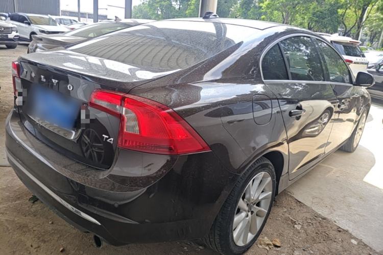 Used Volvo S60 2018 S60L T4 Zhiyuan Edition Rear Right 45 Deg
