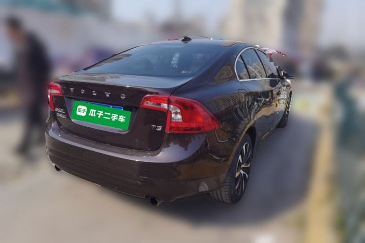Used Volvo S60 2018 S60L T3 Smart Progress Edition Rear Right 45 Deg