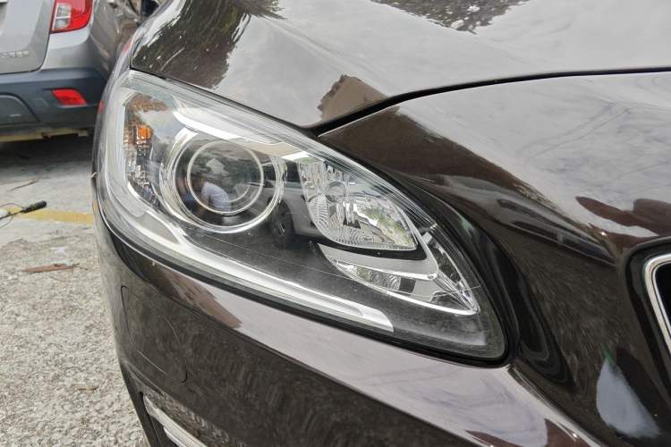 Used Volvo S60 2018 S60L T3 Smart Progress Edition Right Front Headlight