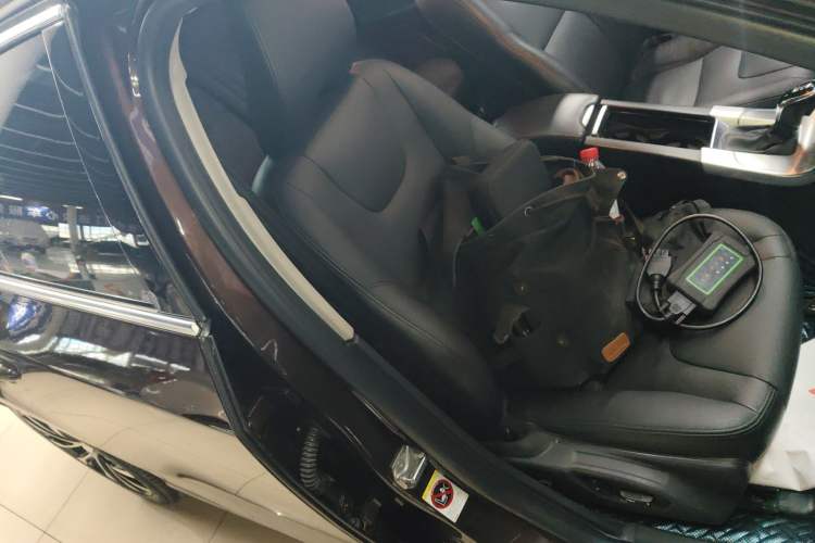 Used Volvo S60 2018 S60L T3 Smart Progress Edition Right Front Seat