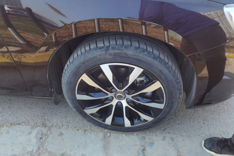 Used Volvo S60 2018 S60L T3 Smart Progress Edition Right Front Wheel Hub