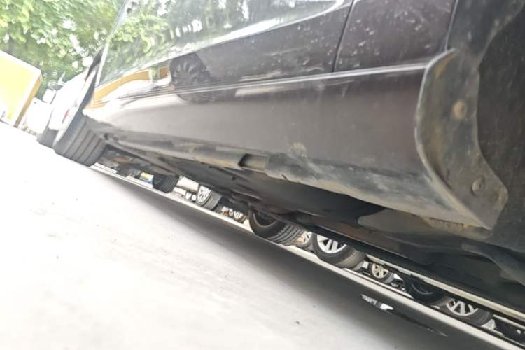 Used Volvo S60 2018 S60L T4 Zhiyuan Edition Right Side Sill