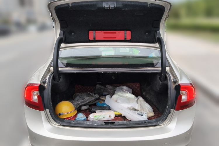 Used Volvo S60 2018 S60L T3 Smart Progress Edition Trunk
