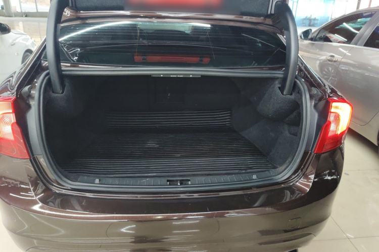Used Volvo S60 2018 S60L T3 Smart Progress Edition Trunk