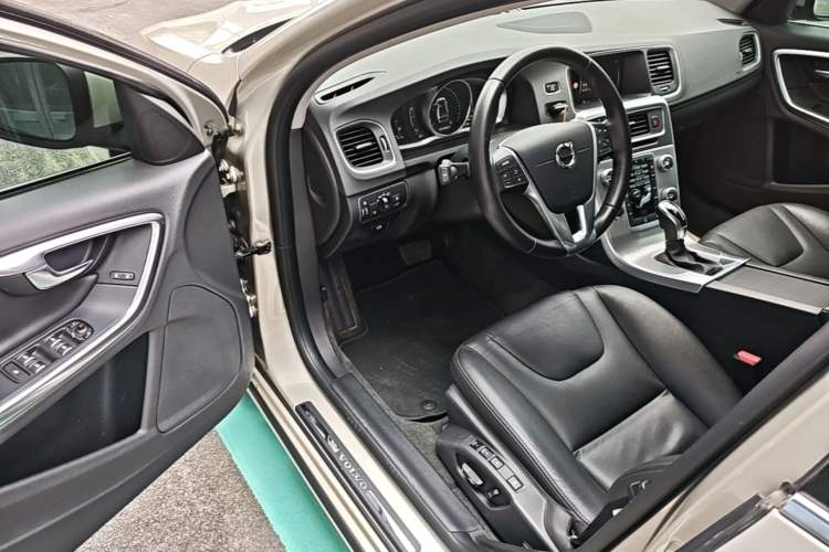 Used Volvo S60 2018 S60L T4 Smart & Ambitious Edition Driver Seat