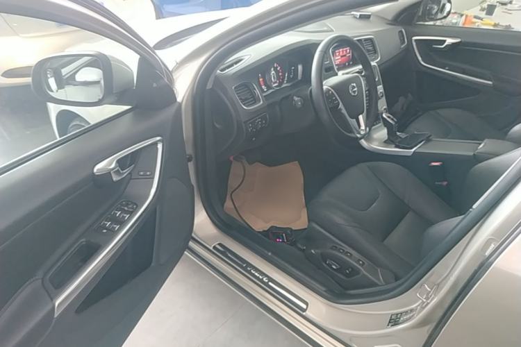 Used Volvo S60 2018 S60L T5 Intelligent Drive Progressive Edition Driver Seat