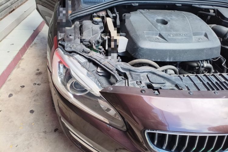 Used Volvo S60 2018 S60L T4 Smart & Ambitious Edition Engine Bay Right