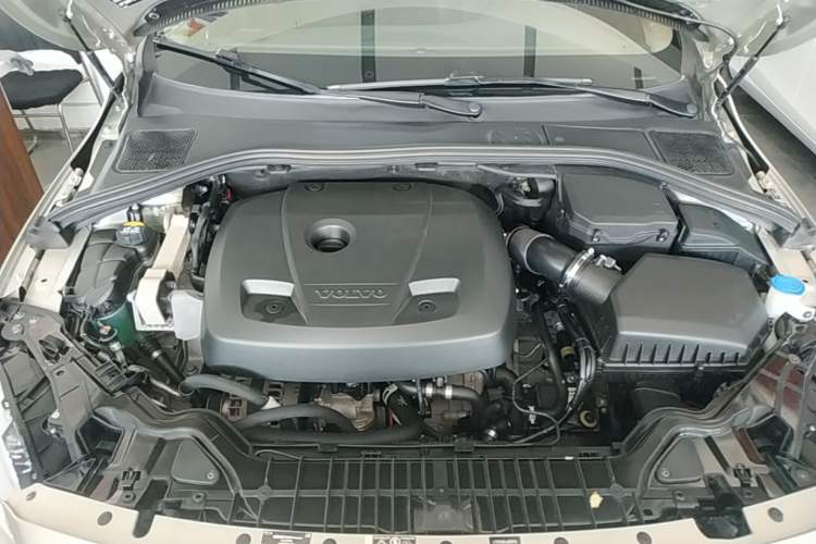Used Volvo S60 2018 S60L T5 Intelligent Drive Progressive Edition Engine Bay