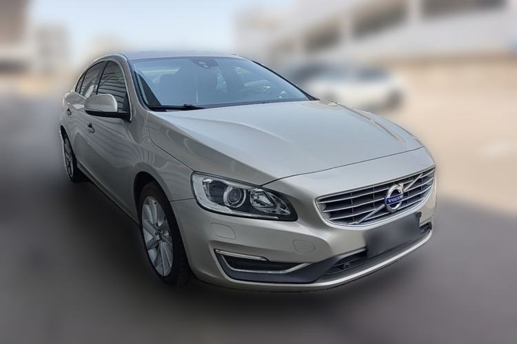 Used Volvo S60 2018 S60L T4 Zhiyuan Edition Front Right 45 Deg