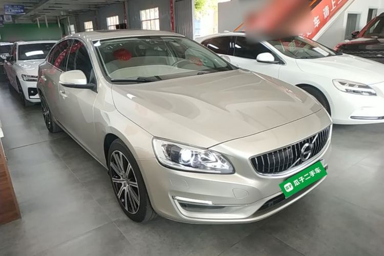Used Volvo S60 2018 S60L T5 Intelligent Drive Progressive Edition Front Right 45 Deg