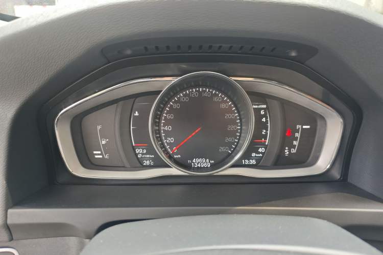 Used Volvo S60 2018 S60L T4 Smart & Ambitious Edition Instrument Cluster