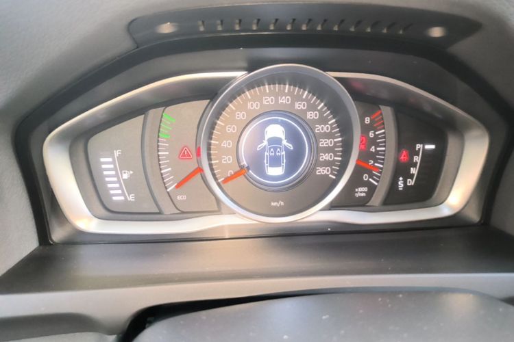 Used Volvo S60 2018 S60L T3 Smart Progress Edition Instrument Cluster