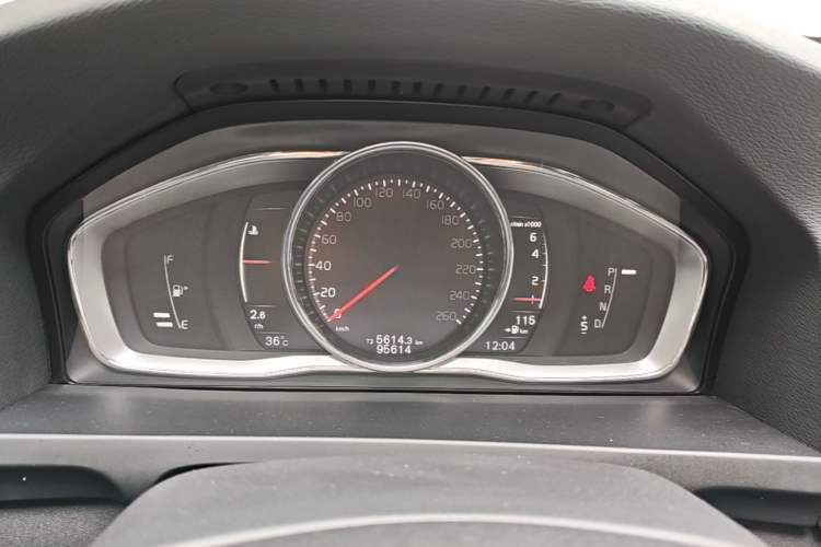 Used Volvo S60 2018 S60L T4 Smart & Ambitious Edition Instrument Cluster
