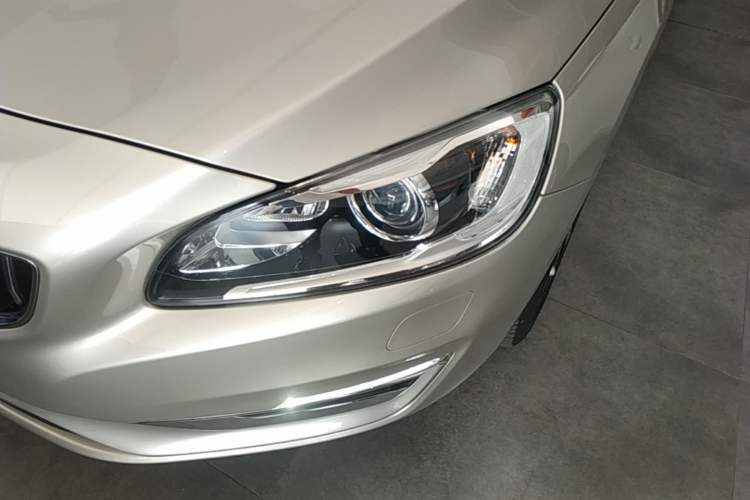 Used Volvo S60 2018 S60L T5 Intelligent Drive Progressive Edition Left Front Headlight