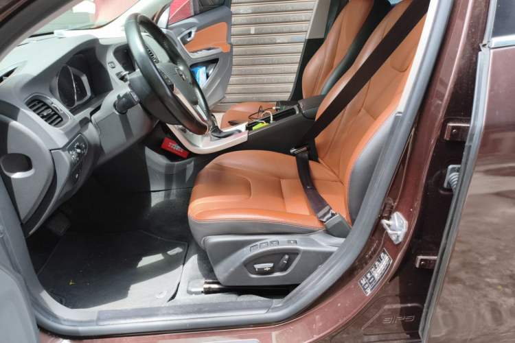 Used Volvo S60 2018 S60L T4 Smart & Ambitious Edition Left Front Seat