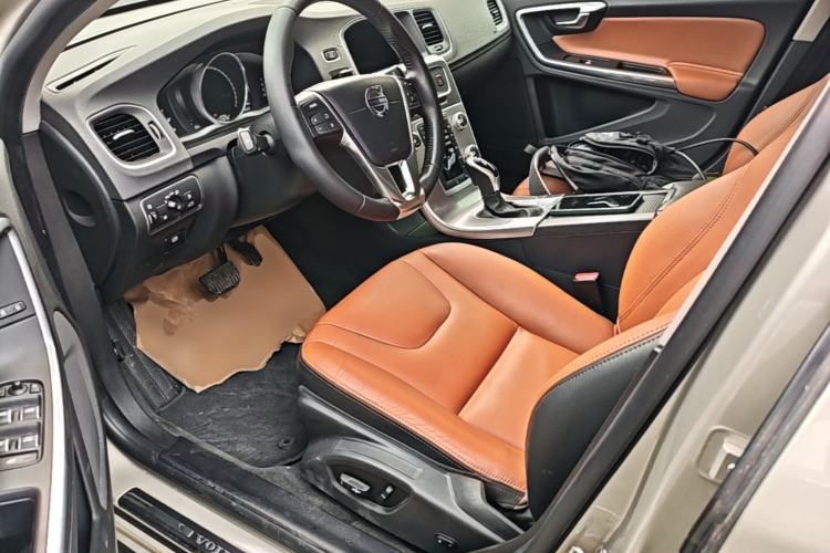 Used Volvo S60 2018 S60L T4 Zhiyuan Edition Left Front Seat