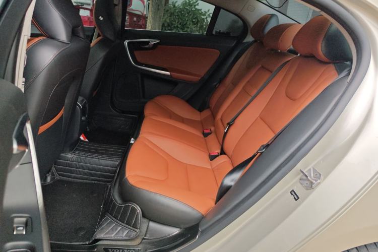 Used Volvo S60 2018 S60L T4 Smart & Ambitious Edition Left Rear Seat