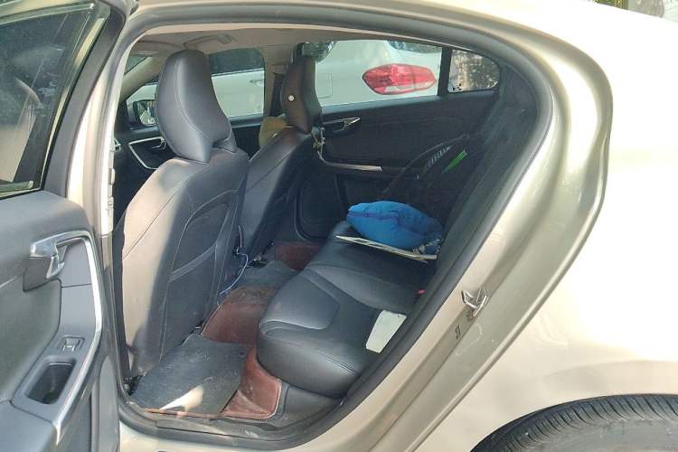 Used Volvo S60 2018 S60L T4 Smart & Ambitious Edition Left Rear Seat