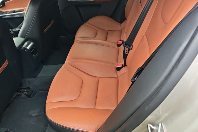 Used Volvo S60 2018 S60L T4 Zhiyuan Edition Left Rear Seat